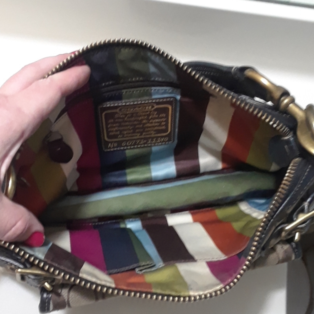 Authentic Coach Purse - Picture 4 of 4